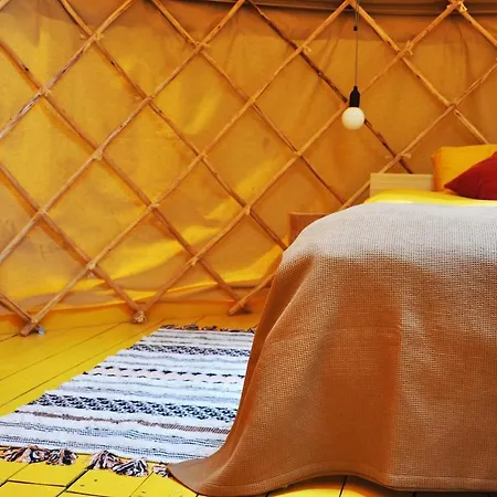 Yurt - Lugar Varzeas